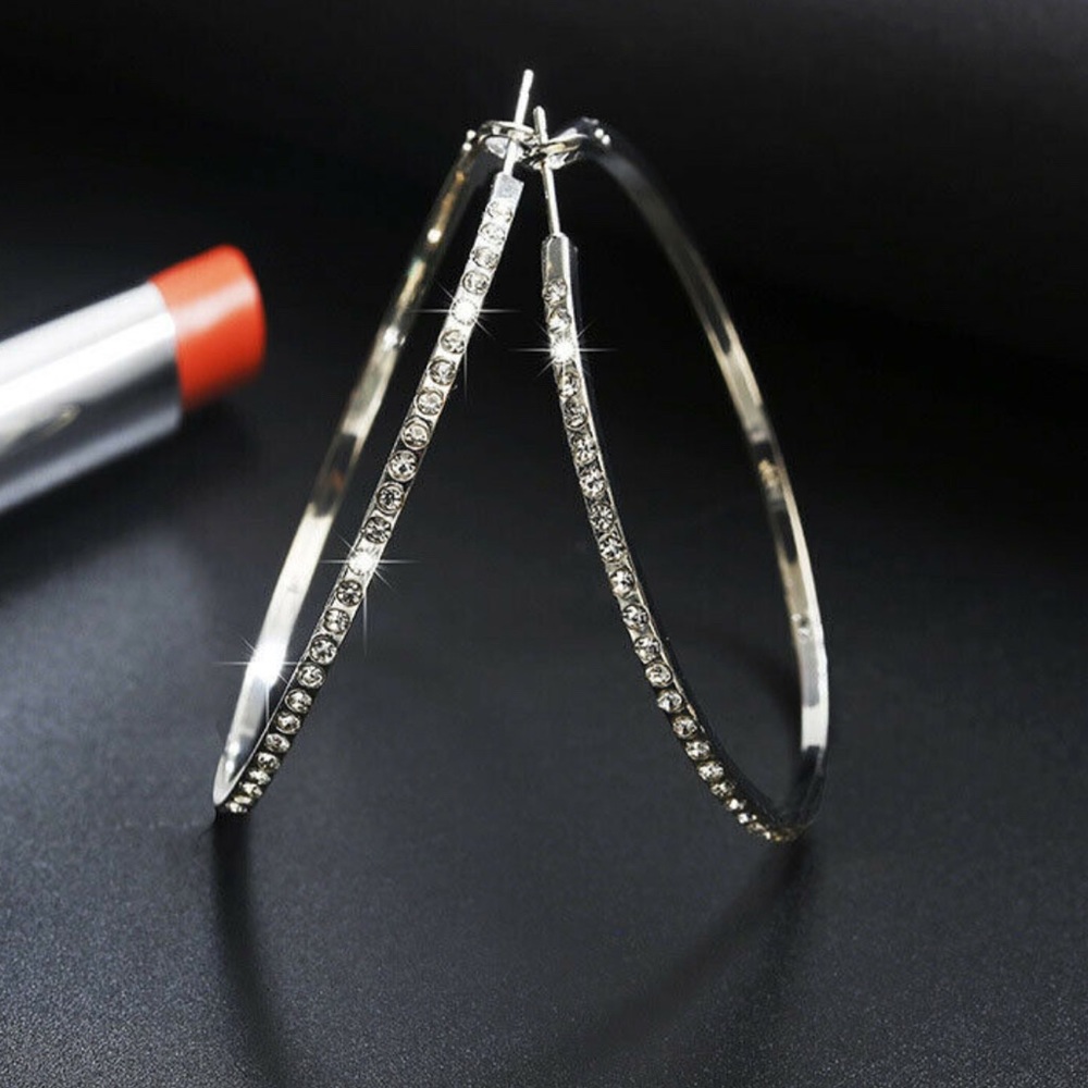 ❤️gorgeous simulated diamond silver hoop earrings - Picture 3 of 3